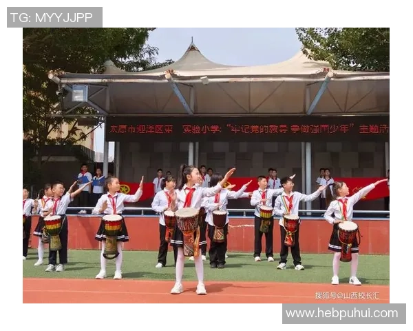 化茧成蝶天下足球展现青春激情与梦想追逐的完美结合 化茧成蝶天下足球展现青春激情与梦想追逐的完美结合